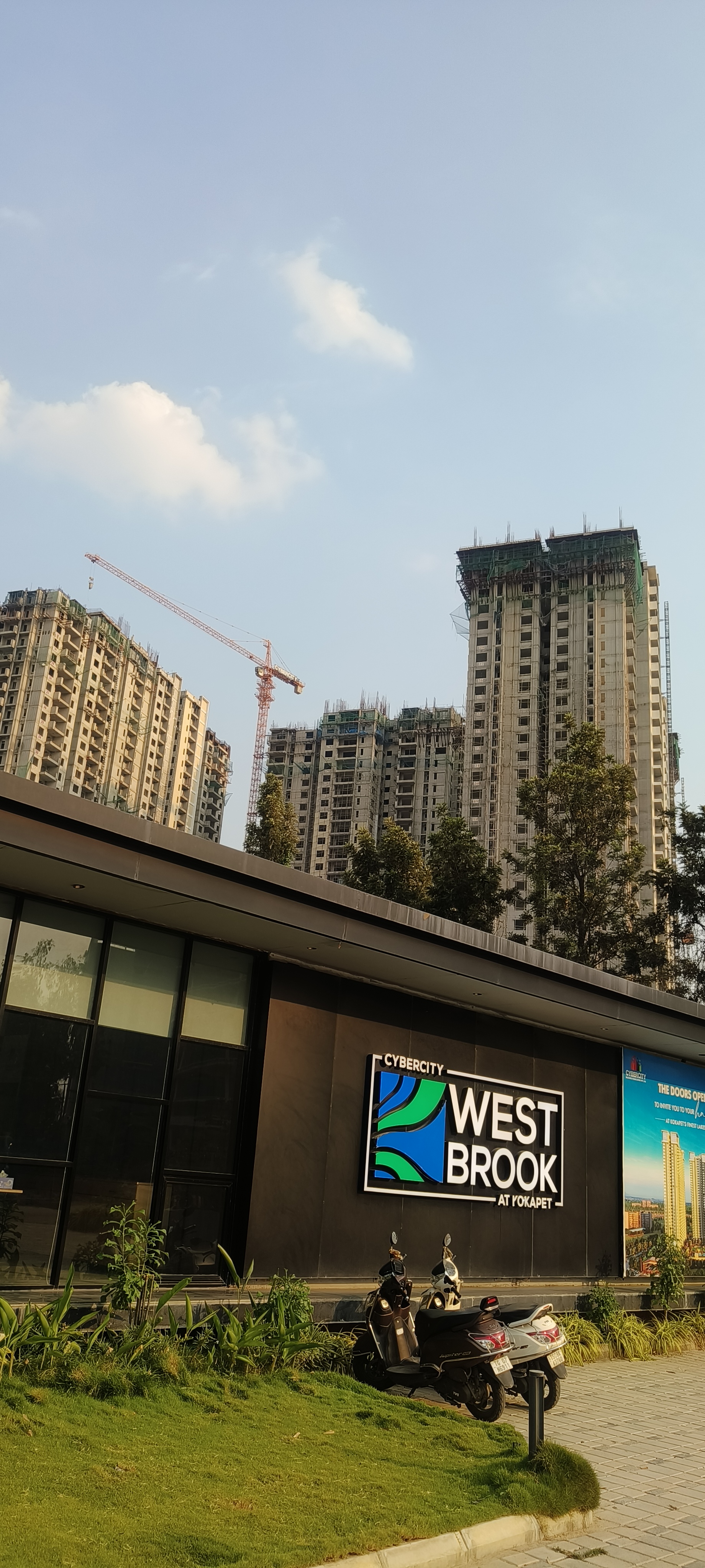 2 BHK 1210 Sq.Ft. Apartment in Cybercity West Brook