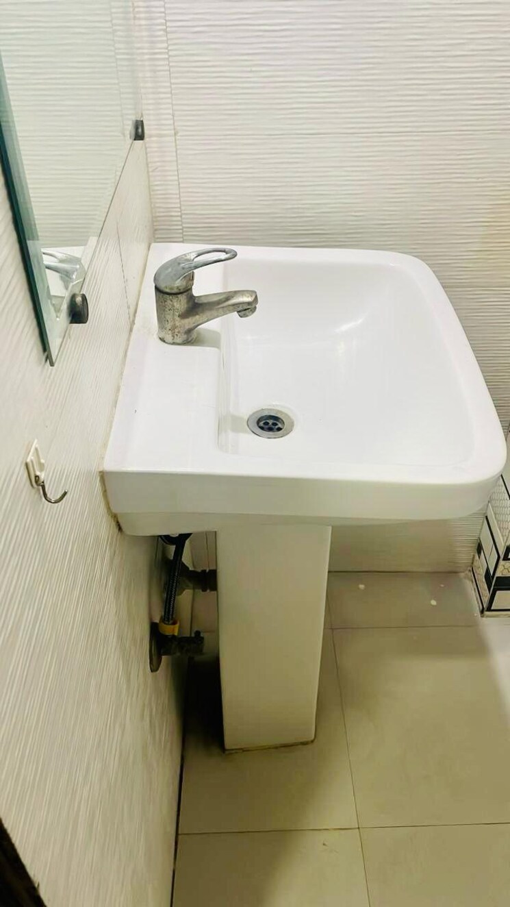 Attached Bathroom, lodha-enchante 3 Bedroom 1098 Sq.Ft. Apartment In Wadala Mumbai 9061508