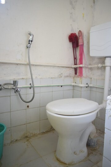 Bathroom in 1 BHK Apartment at New Nana Peth – for Sale