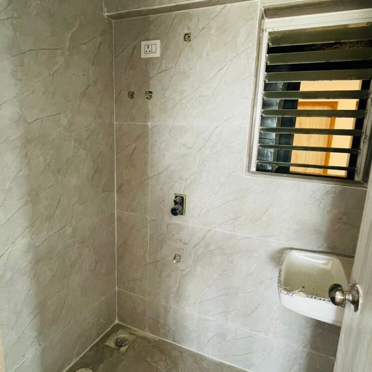 Bathroom, shraddha-evoque 1 Bedroom 369 Sq.Ft. Apartment In Sonapur Mumbai 9061539
