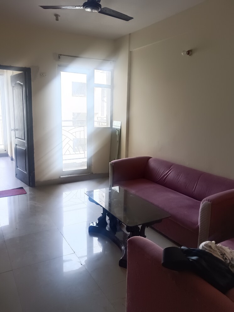 Living Room, aditya-world-city 1 Bedroom 585 Sq.Ft. Apartment In Shahpur Bamheta Ghaziabad 9061561
