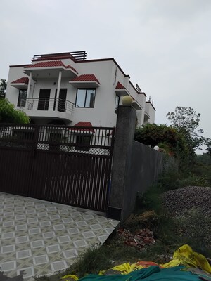 6 BHK Independent House – Exterior View View at Delta Iii Greater Noida - for Sale