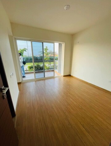 Room in 3 BHK Apartment at Godrej Meridien, Sector 106 – for Sale