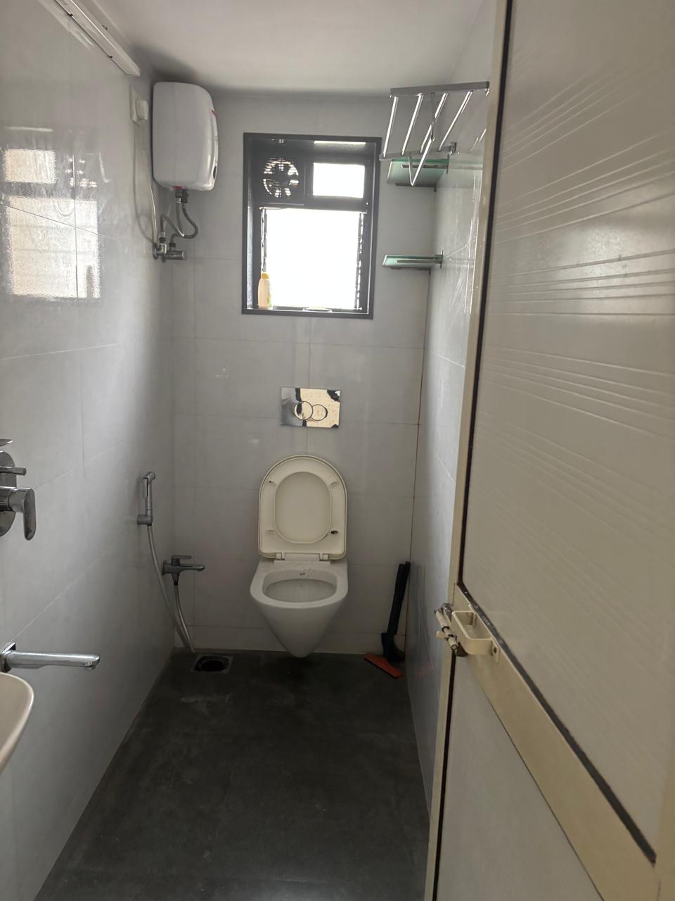 1 BHK Apartment For Rent in Amol CHS Mahim