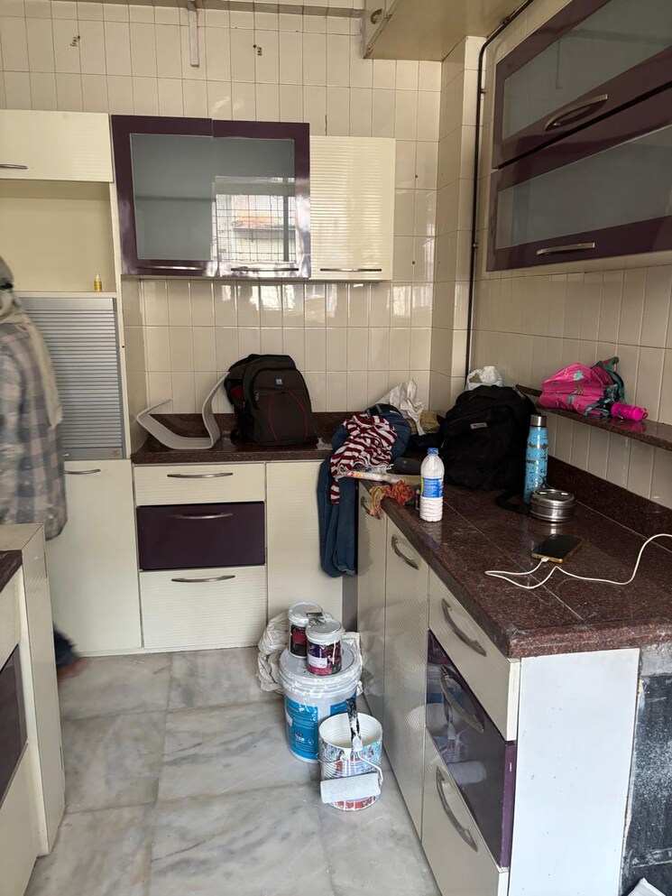 Team Area, amol-chs-mahim 1 Bedroom 450 Sq.Ft. Apartment In Mahim Mumbai 9061698