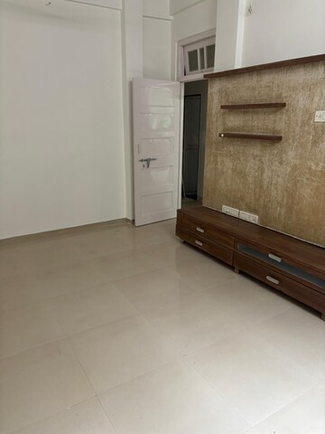 Room in 1 BHK Apartment at Amol CHS Mahim, Mahim – for Rent