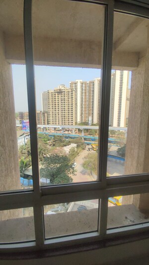 1.5 BHK Apartment For Sale in Puranik Rumah Bali, Ghodbunder Road