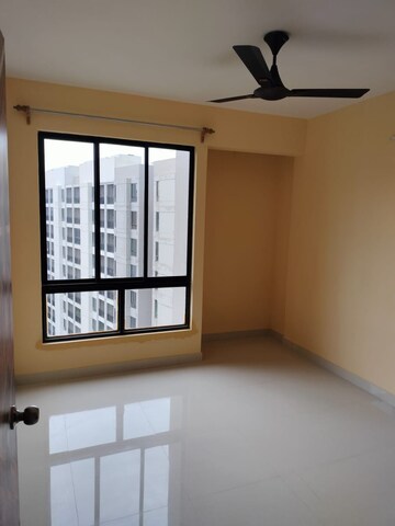 Room in 2 BHK Apartment at PS The 102, Joka – for Rent