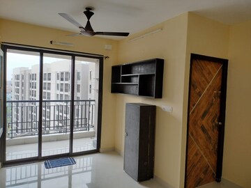 Room in 2 BHK Apartment at PS The 102, Joka – for Rent