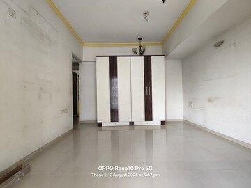 Room in 3 BHK Apartment at Ashar Monarch, Kolshet – for Rent