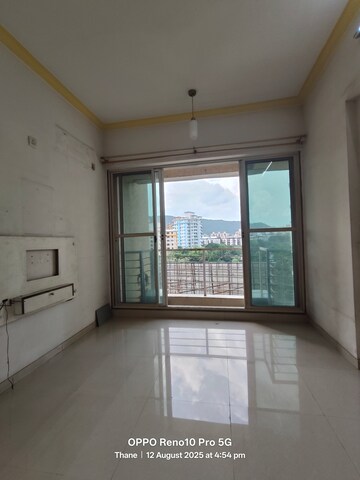 Room in 3 BHK Apartment at Ashar Monarch, Kolshet – for Rent