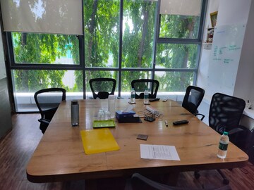  Office Space For Rent in Remi Commercio, Andheri West