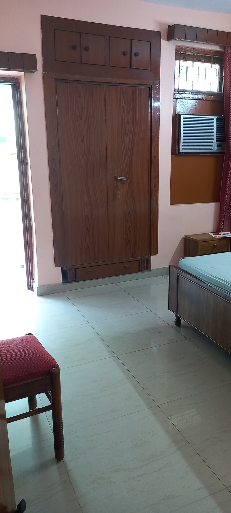 Living Room, ip extension 2 Bedroom 950 Sq.Ft. Apartment In Ip Extension Delhi 9061840