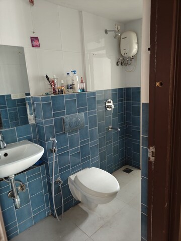 Bathroom in 1.5 BHK Apartment at Lodha Amara, Kolshet Road – for Sale