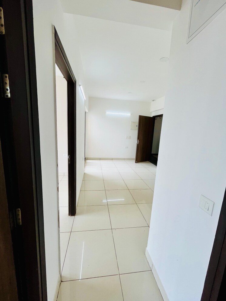 Bathroom, samridhi-grand-avenue 2.5 Bedroom 1080 Sq.Ft. Apartment In Tech Zone 4 Greater Noida Greater Noida 9061867