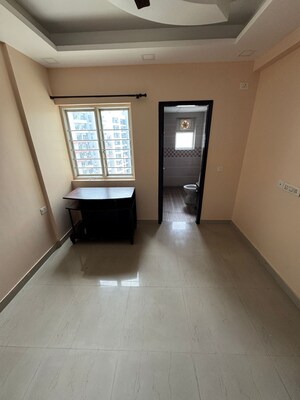 Room in 3 BHK Apartment at SKA Greenarch, Sector 16b Greater Noida – for Sale