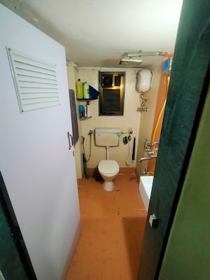 Team Area in 1.5 BHK Apartment at Dombivali Rahivashi Apartment, Dombivli West – for Sale