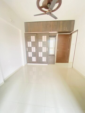 Room in 1 BHK Apartment at Fortune Perfect, Kondhwa Budruk – for Sale