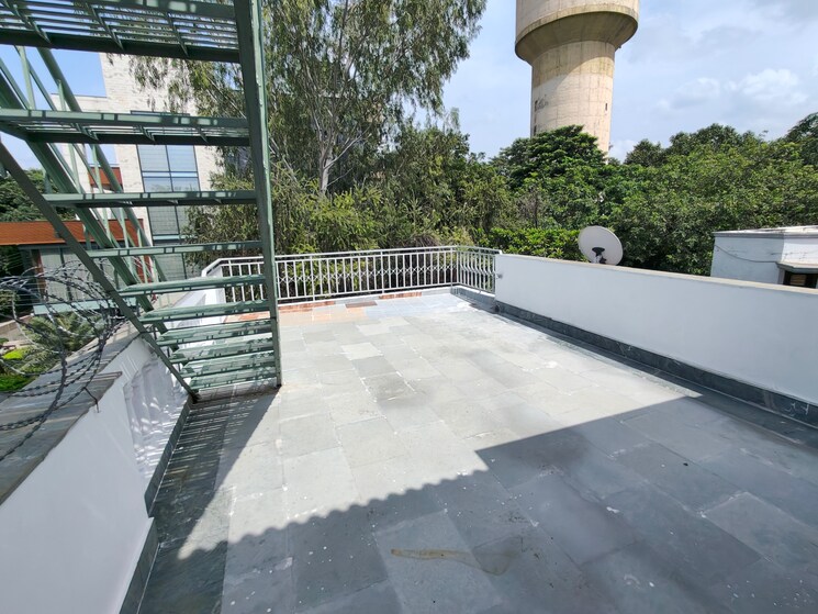 Balcony, rbc-ii 3 Bedroom 302 Sq.Yd. Independent House In Sushant Lok I Gurgaon 9061895