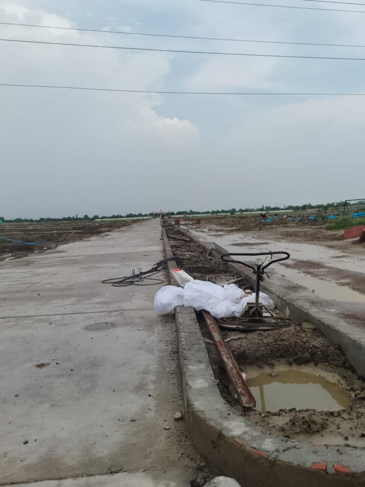 undefined, akbarpur  250 Sq.Yd. Plot In Akbarpur Mathura 9061893