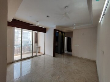 Room in 3 BHK Apartment at Samridhi Grand Avenue, Tech Zone 4 Greater Noida – for Sale