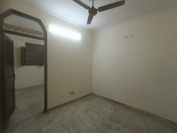 Room in 3 BHK Builder Floor at Savitri Nagar – for Rent