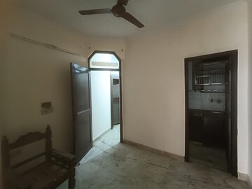 Room in 3 BHK Builder Floor at Savitri Nagar – for Rent