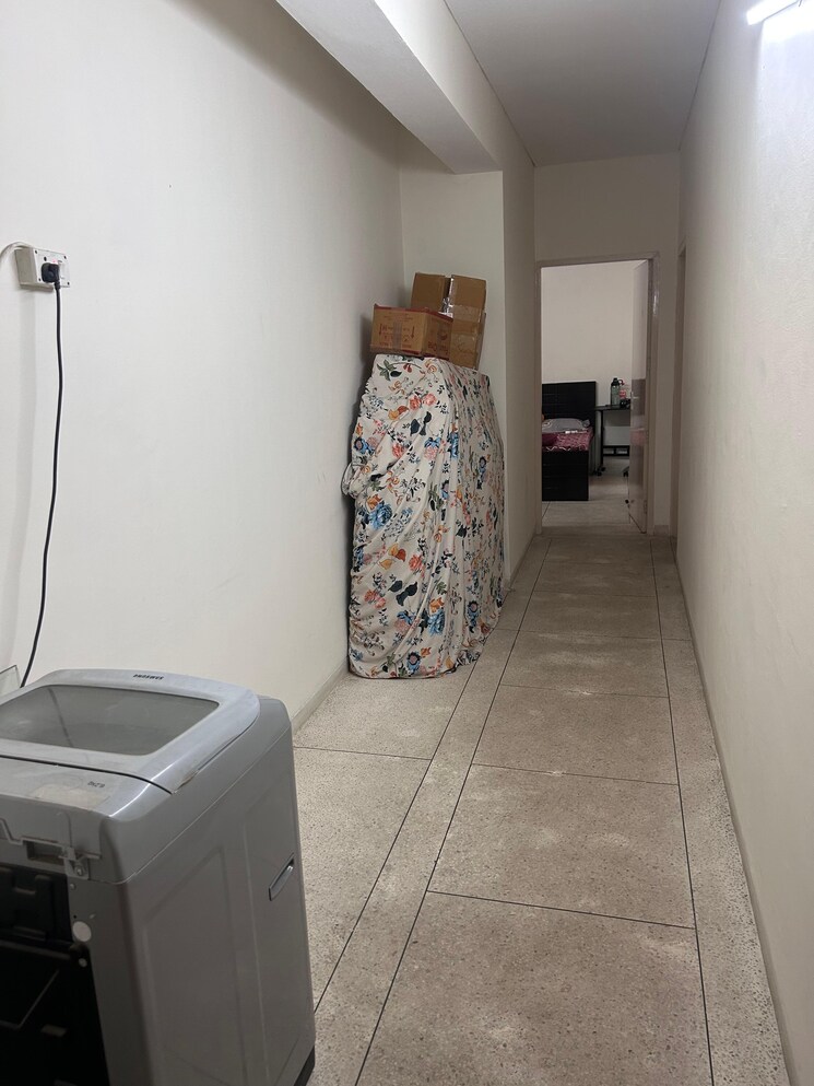  Parking, dlf-the-wellington-estate 4 Bedroom 1645 Sq.Ft. Apartment In Dlf Phase V Gurgaon 9061912