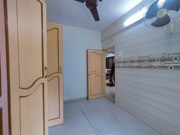 Room in 2 BHK Apartment at Shri Swami Samarth Building, Dombivli East – for Rent