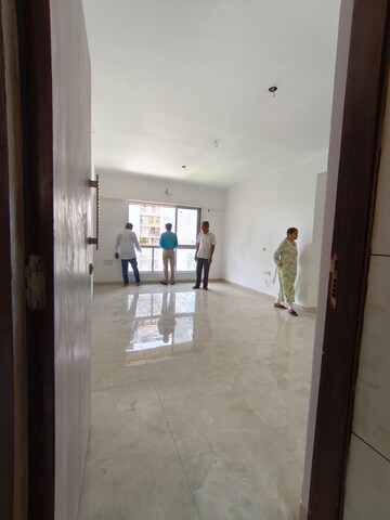 Room in 3 BHK Apartment at Borivali West – for Rent