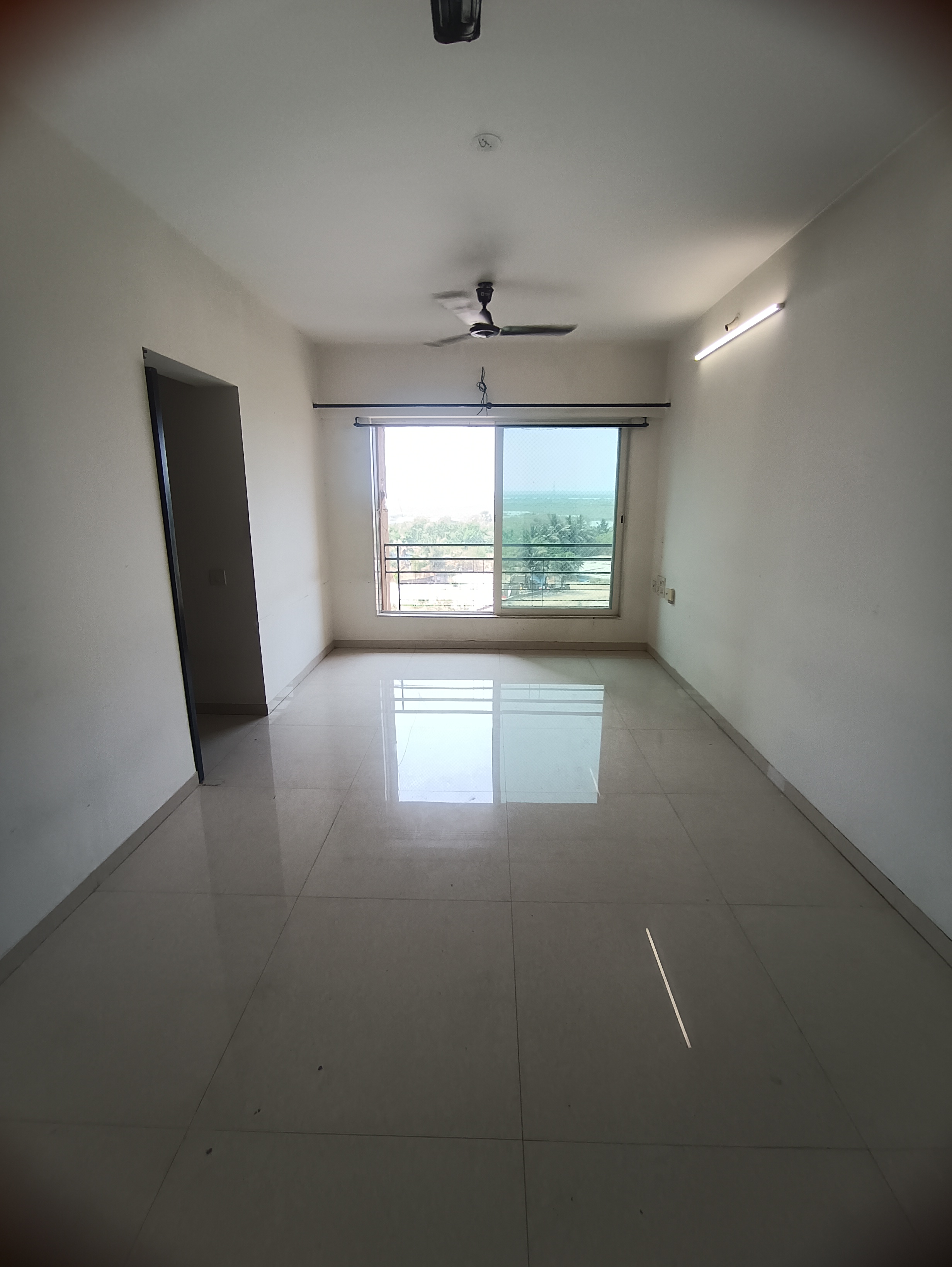 2 BHK Apartment For Rent in Gurukrupa Marina Enclave