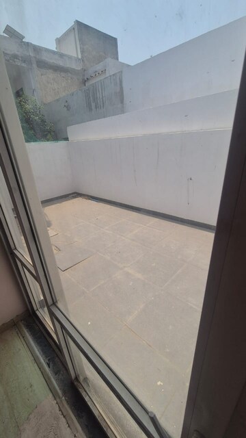 Balcony in 1 BHK Villa at BPTP Parklands Villa, Sector 88 – for Rent