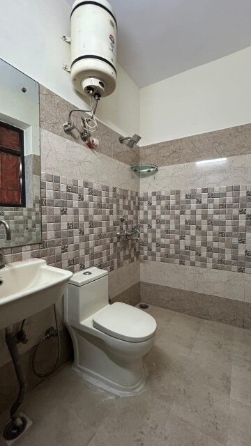 Bathroom in 1 BHK Independent House at Sector 45 – for Rent