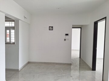 Room in 2 BHK Apartment at RR Lunkad 66 Avenue, Pimple Nilakh – for Rent