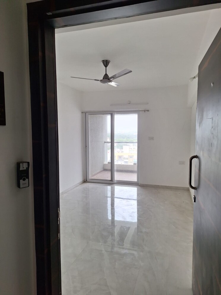 Bathroom, rr-lunkad-66-avenue 2 Bedroom 783 Sq.Ft. Apartment In Pimple Nilakh Pune 9061997