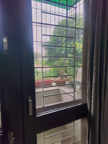 Balcony in 3 BHK Builder Floor at Auram Floor, South City 2 – for Rent
