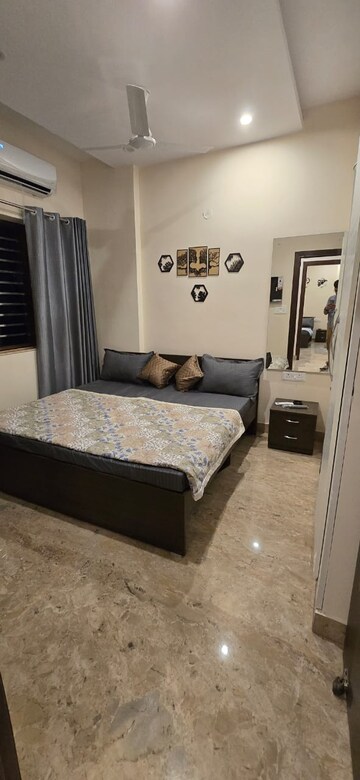 Bedroom in 2 BHK Builder Floor at Kirsali Gaon – for Rent
