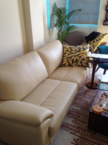 Living Room in 3 BHK Builder Floor at Kohli One Malibu Town, Sector 47 – for Rent