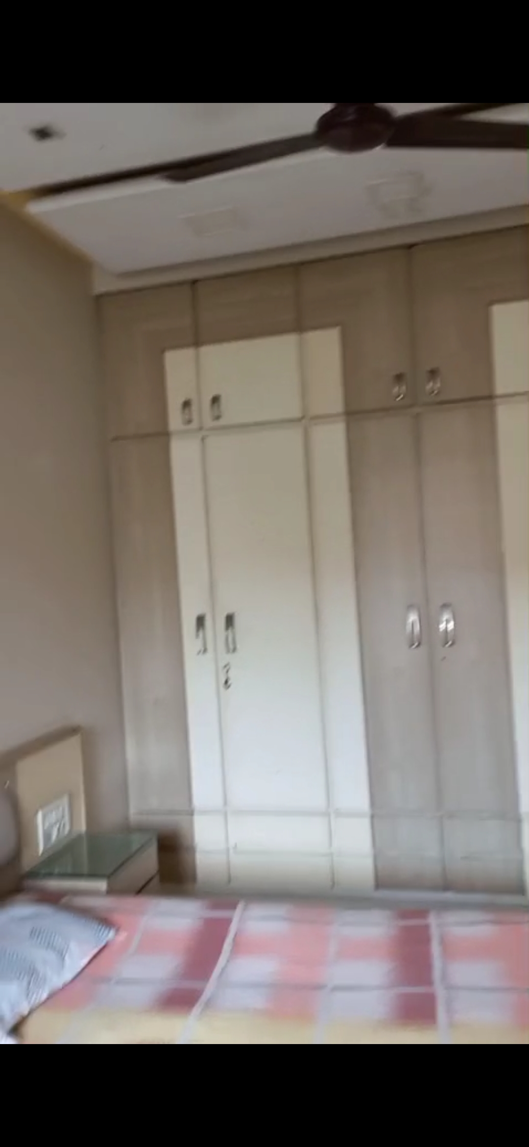 2 BHK + Pooja Room Apartment For Rent in Shiv Sadan Building