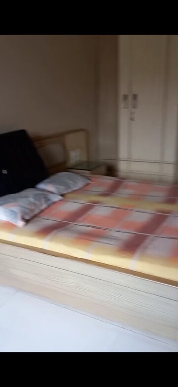 Furnished Amenities in 2 BHK Apartment at Shiv Sadan Building, Dadar West – for Rent