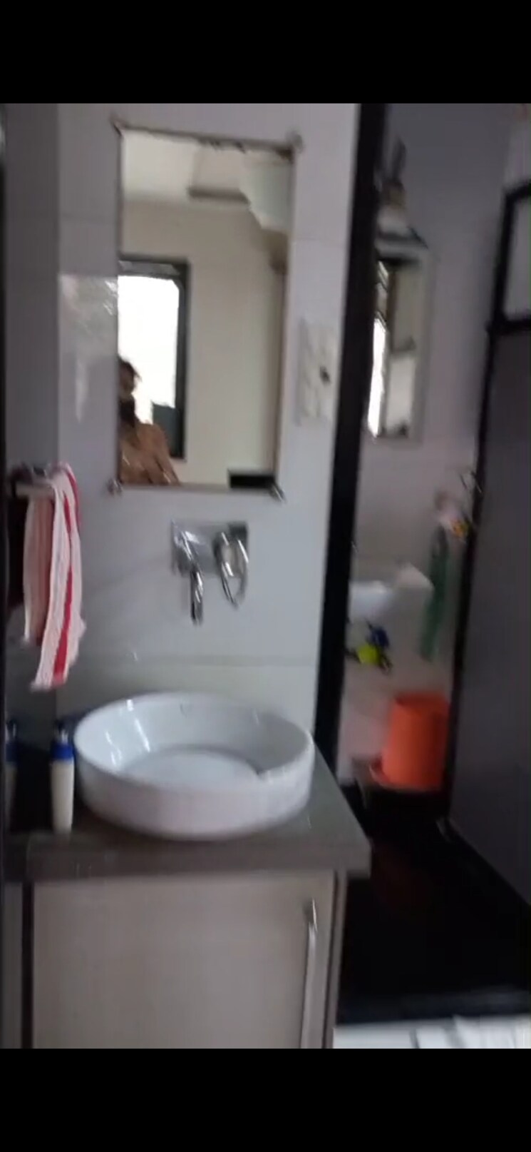 Bathroom, shiv-sadan-building 2 Bedroom 750 Sq.Ft. Apartment In Dadar West Mumbai 9062100