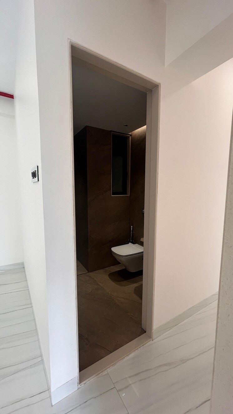 Attached Bathroom, mulund west 3 Bedroom 1163 Sq.Ft. Apartment In Mulund West Mumbai 9062090