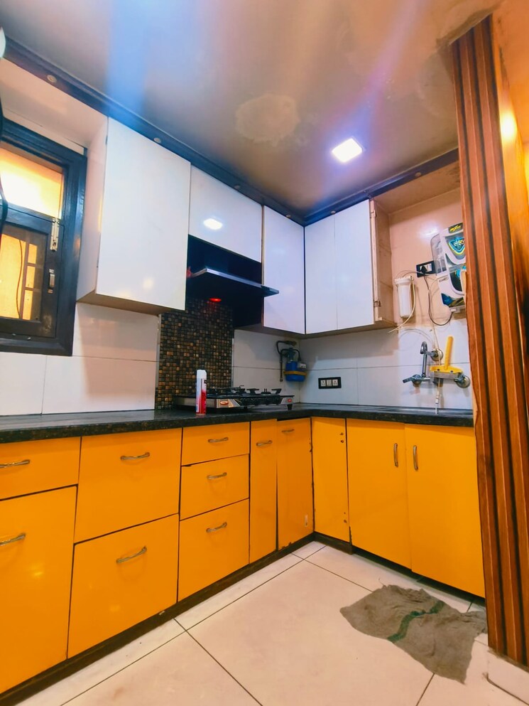 Kitchen, dwarka mor 3 Bedroom 900 Sq.Ft. Builder Floor In Dwarka Mor Delhi 9062219