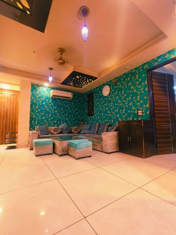 3 BHK Builder Floor For Rent in Dwarka Mor