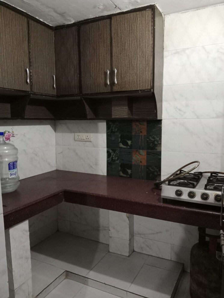 Kitchen, new ashok nagar 2.5 Bedroom 770 Sq.Ft. Builder Floor In New Ashok Nagar Delhi 9062203