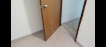 Room in 2 BHK Apartment at MM Spectra, Chembur – for Rent
