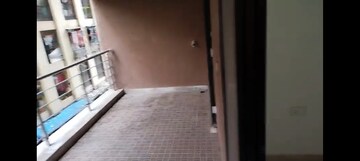 Room in 2 BHK Apartment at MM Spectra, Chembur – for Rent