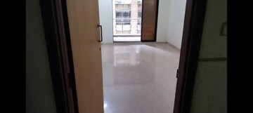 Room in 2 BHK Apartment at MM Spectra, Chembur – for Rent