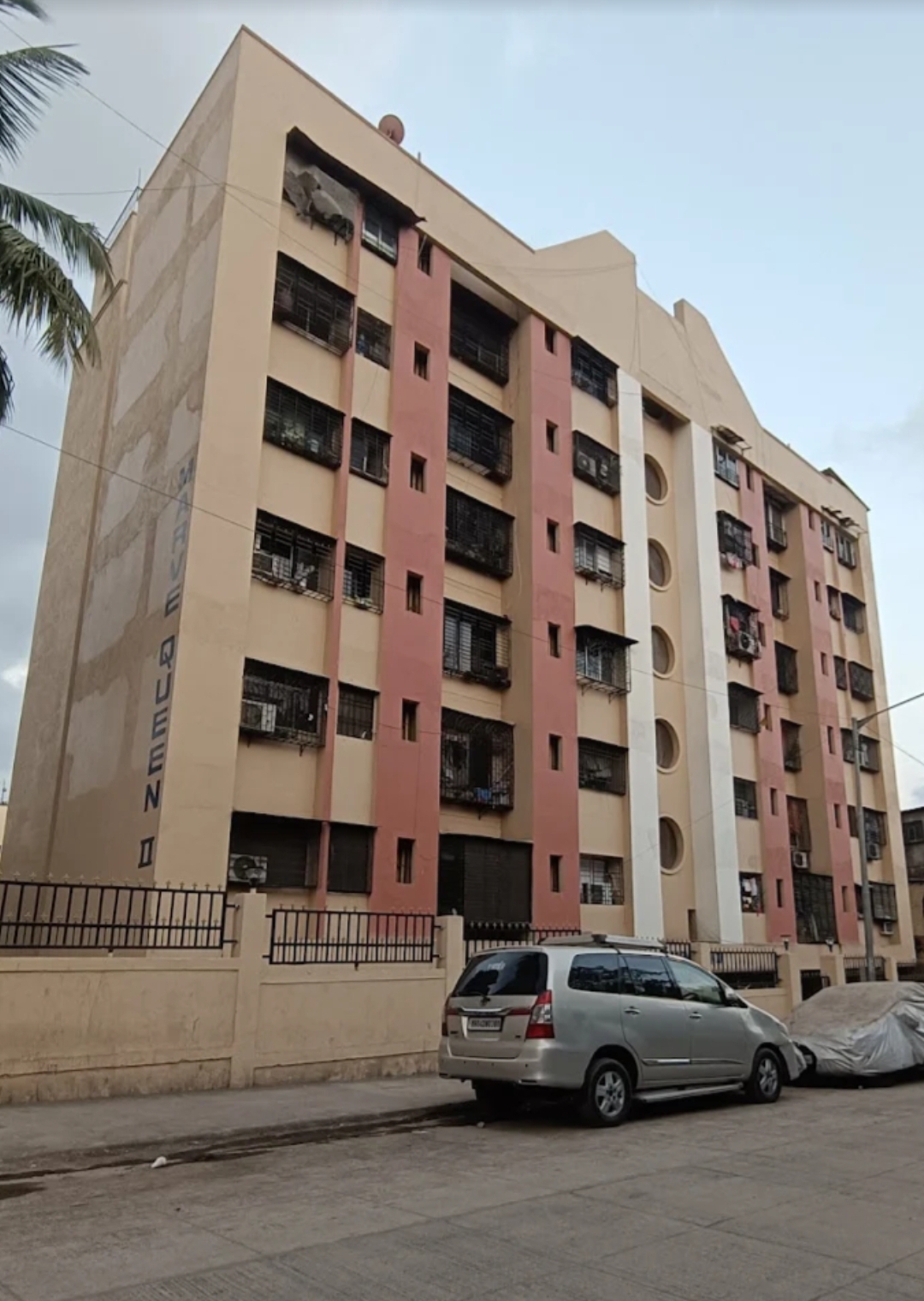 1 BHK Apartment For Rent in Marve Queen