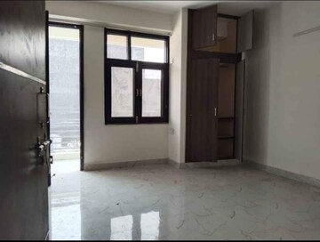 Room in 2 BHK Builder Floor at Chattarpur – for Rent